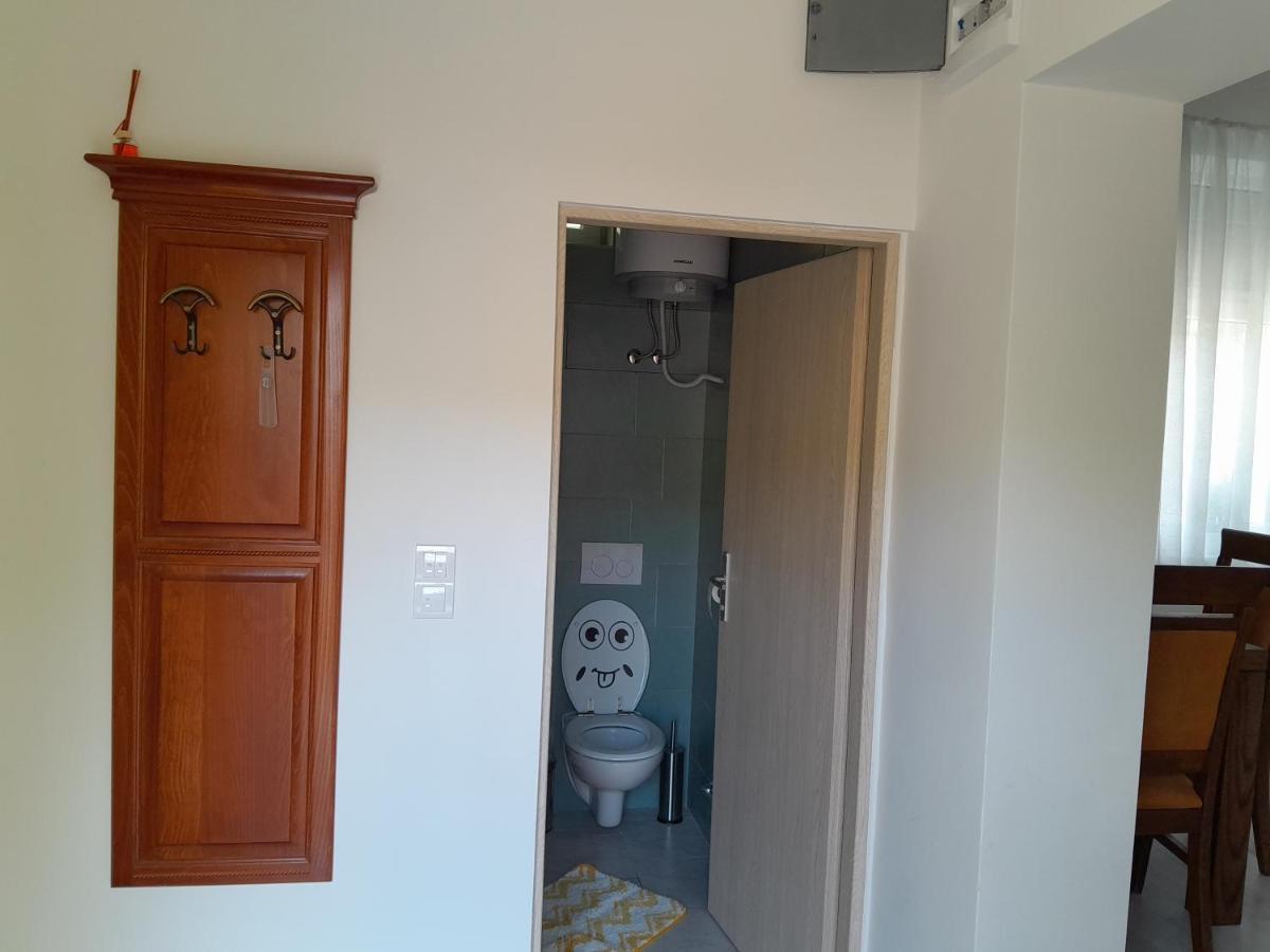 Apartmani Studio Apartmani Senjska Maslina Senj  Extérieur photo