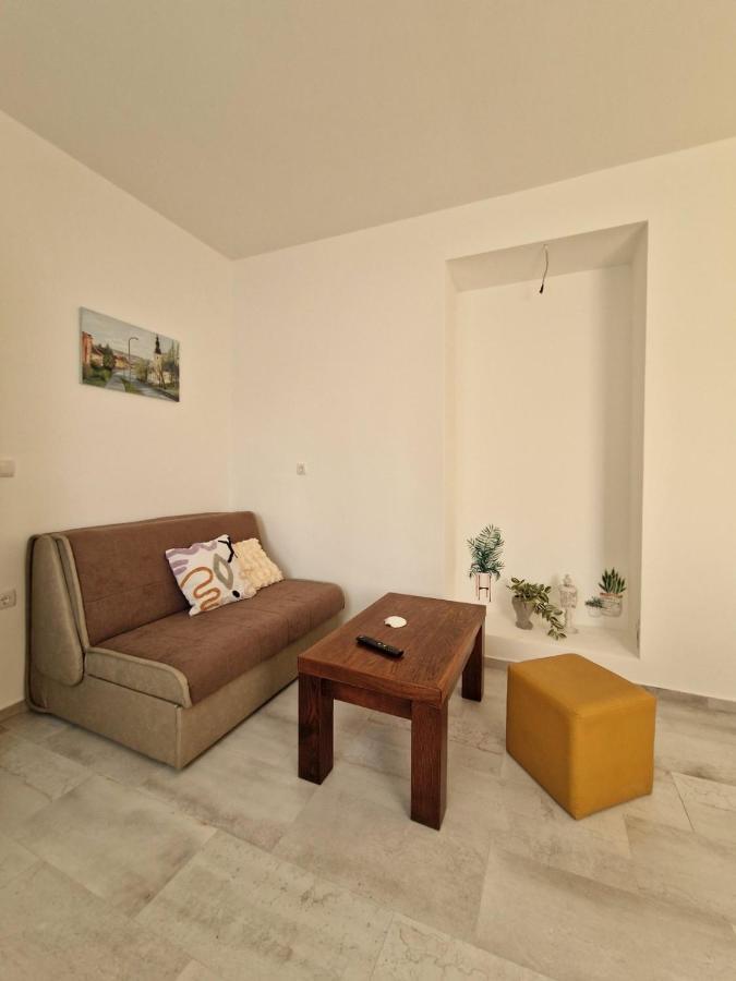 Apartmani Studio Apartmani Senjska Maslina Senj  Extérieur photo